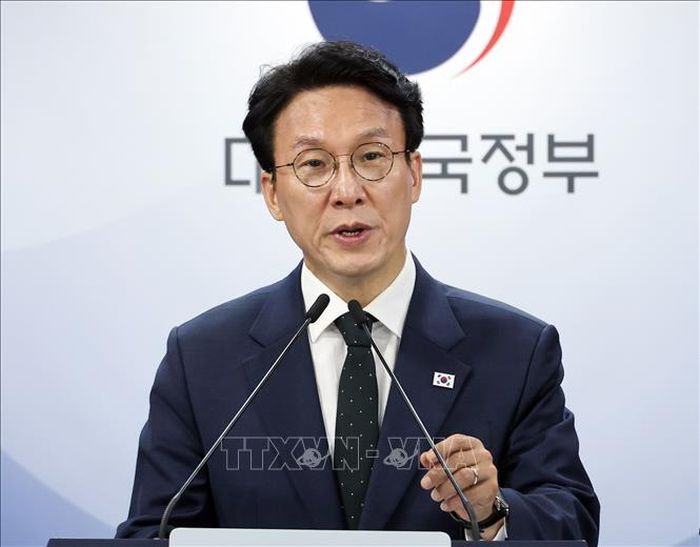 Ông Kim Min Seok phát biểu trong cuộc họp báo tại Seoul, Hàn Quốc. Ảnh: Yonhap/TTXVN phát