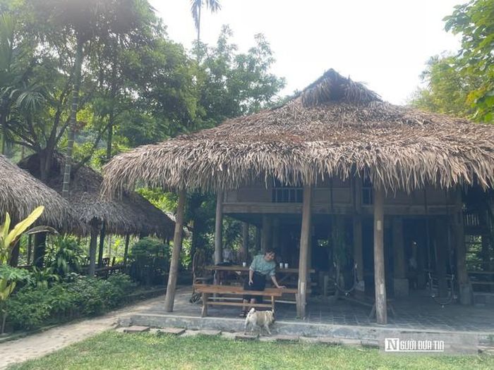 Nhà sàn truyền thống trở thành "tài sản" của người dân vùng cao làm du lịch cộng đồng.