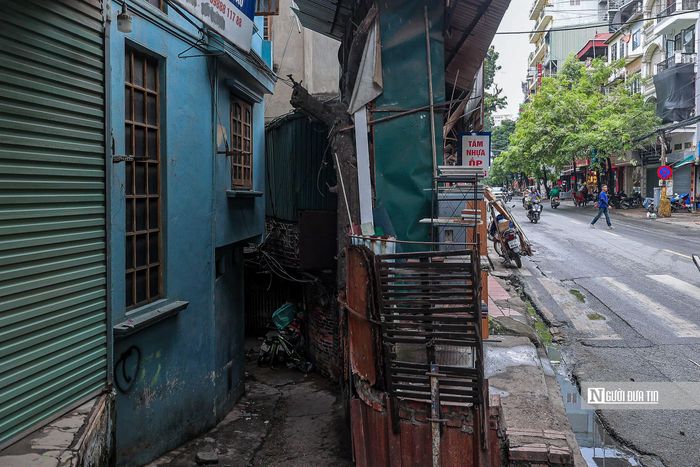 Người dân bày tỏ sự đồng tình về việc thực hiện dự án. Theo nhiều người, dự án có ý nghĩa quan trọng trong việc hoàn thiện hạ tầng và chỉnh trang đô thị.