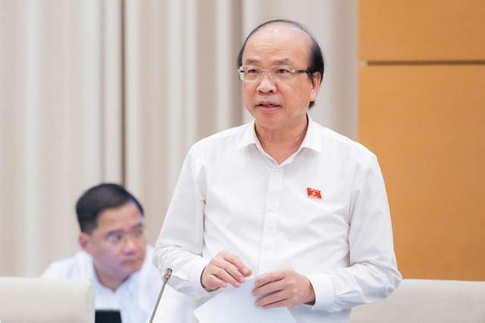 Chủ nhiệm Uỷ ban Pháp luật và Tư pháp Phan Chí Hiếu (Ảnh: Media Quốc hội).