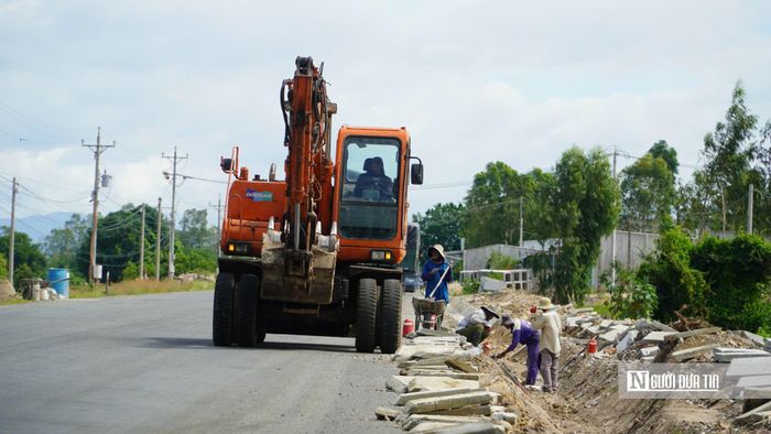 Một số vị trí đang thi công tác hạng mục cuối.