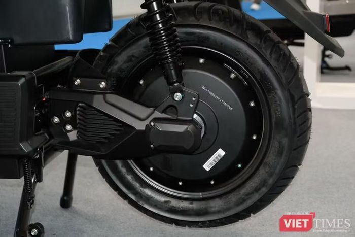 Động cơ của Amax có công suất 12 kW, cho vận tốc tối đa trên 120 km/h. Ảnh: Thượng Tâm.