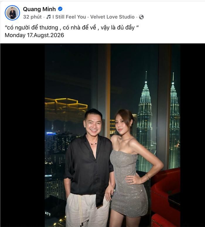Quang Minh đăng tải hình ảnh hạnh phúc bên bà xã Tăng Khánh Chi. Ảnh: Chụp màn hình FBNV