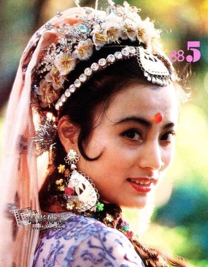 Vai "Tinh thỏ ngọc" của Lý Linh Ngọc được mệnh danh là yêu tinh đẹp nhất trong "Tây du ký 1986". Ảnh: Xinhua
