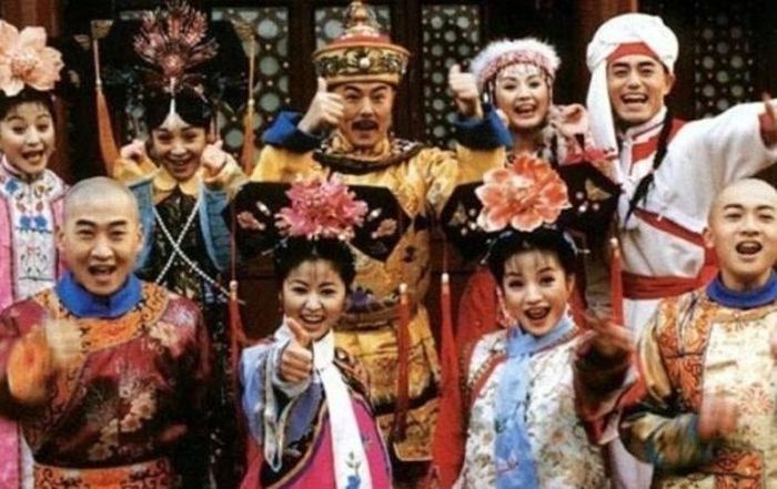 Dàn diễn viên Hoàn Châu Cách Cách trong những cảnh quay để lại nhiều kỷ niệm sau màn ảnh.