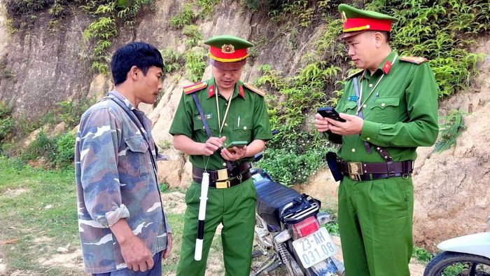 Nhiều vụ việc liên quan đến ANTT được giải quyết kịp thời ngay từ cơ sở nhờ có sự đồng lòng, tin yêu của người dân.