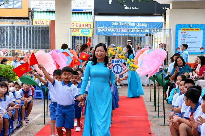 Nhân sự trở thành "bài toán" khó sau sắp xếp trường học. Ảnh minh họa
