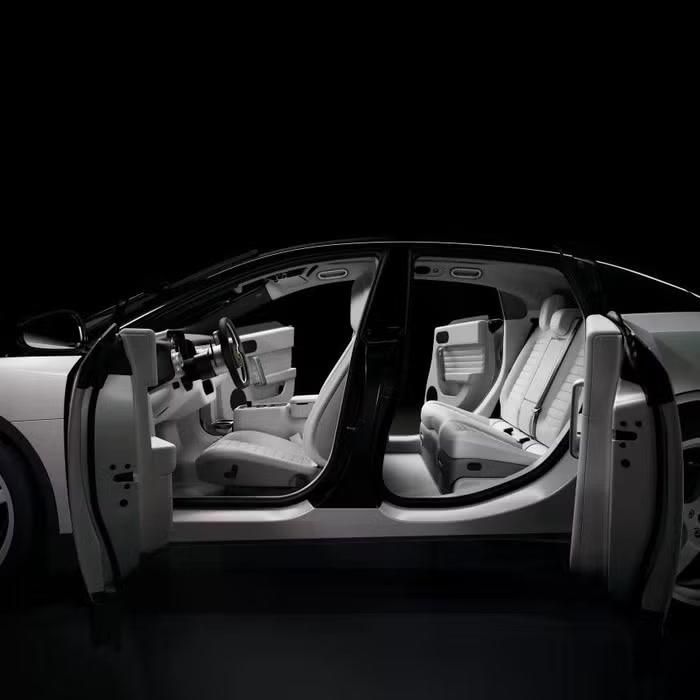 Nội thất bên trong chiếc xe Ferrari Luce Chassis 0