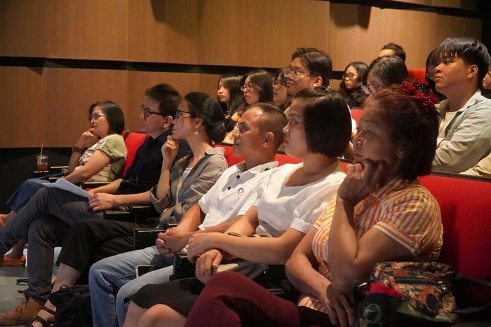 Các nhà làm phim, chuyên gia và nhân vật thưởng thức phim tài liệu.