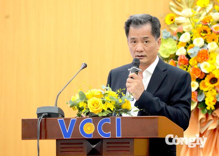 Ông Nguyễn Văn Đính - Chủ tịch Hội Môi giới Bất động sản Việt Nam, Phó Chủ tịch Hiệp hội Bất động sản Việt Nam.