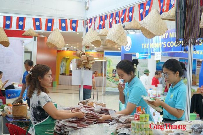 Theo ông Lê Hoàng Tài, Phó Cục trưởng Cục Xúc tiến thương mại, Hội chợ EWEC Đà Nẵng cần tiếp tục được nâng tầm để trở thành diễn đàn kết nối doanh nghiệp, thúc đẩy hình thành các chuỗi cung ứng.