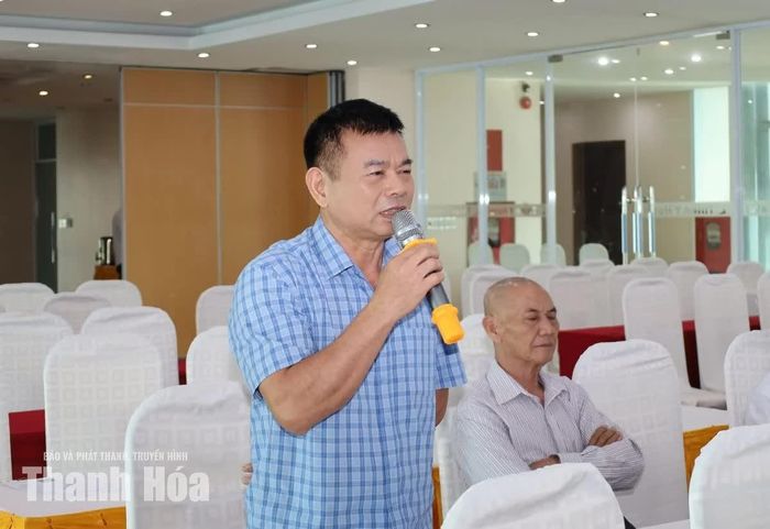 Đại biểu phát biểu ý kiến tại hội thảo.