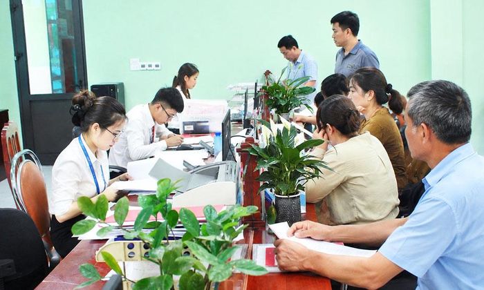 Tổng biên chế cán bộ, công chức trong các cơ quan hành chính nhà nước năm 2026 là 6.055 chỉ tiêu.