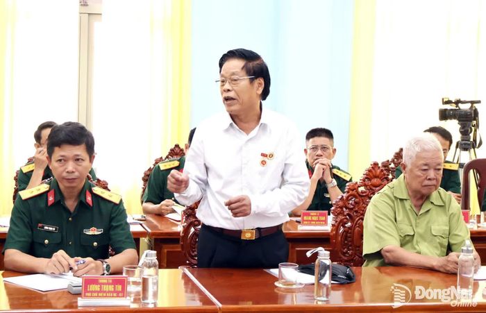 Các cựu chiến binh Sư đoàn 7 trực tiếp chiến đấu tại khu vực Đăk Ơ trao đổi trong hội thảo. Ảnh: Nguyệt Hà