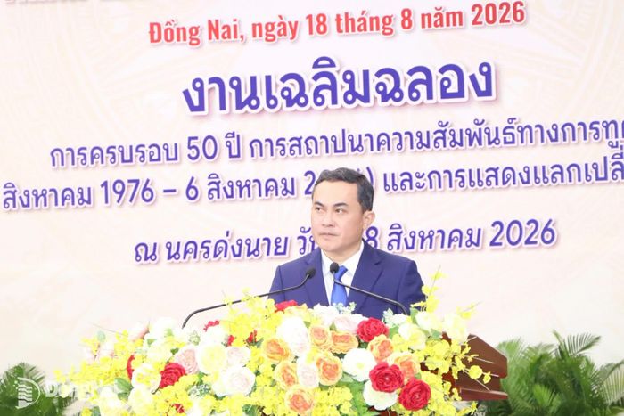 Ủy viên Ban Thường vụ Thành ủy, Phó Chủ tịch UBND thành phố Đồng Nai Lê Trường Sơn phát biểu tại lễ kỷ niệm. Ảnh: Ngọc Liên