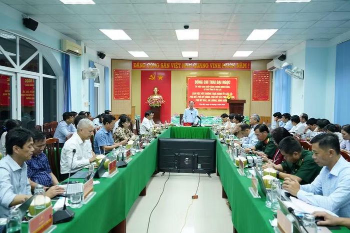  Quang cảnh buổi làm việc. Ảnh: N.H 