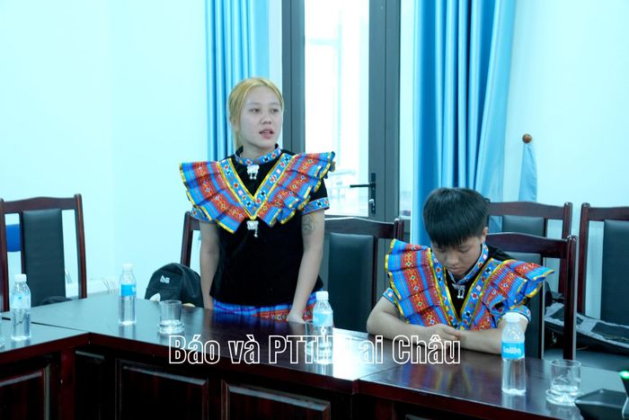 Thành viên đội bóng tham gia ý kiến tại buổi gặp mặt.