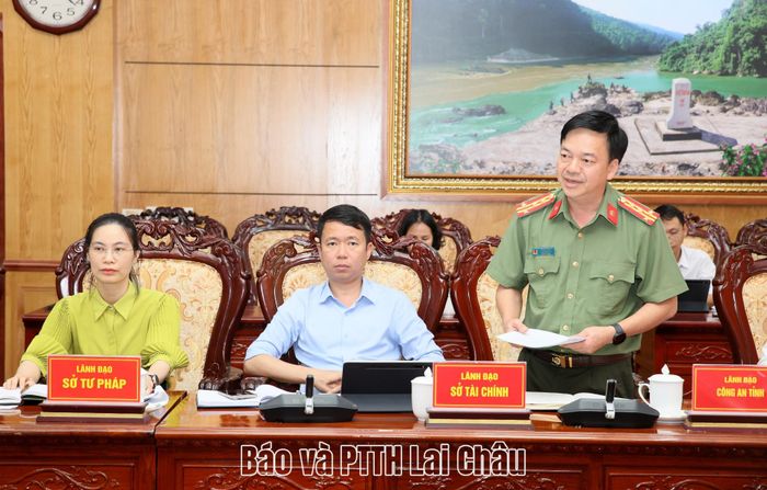 Lãnh đạo Công an tỉnh phát biểu tại buổi làm việc.