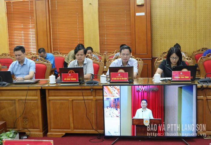 Các đại biểu dự hội nghị tại điểm cầu tỉnh Lạng Sơn