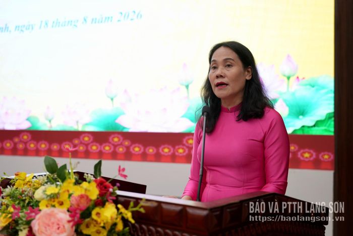 Lãnh đạo UBND phường Đông Kinh phát biểu tại hội nghị