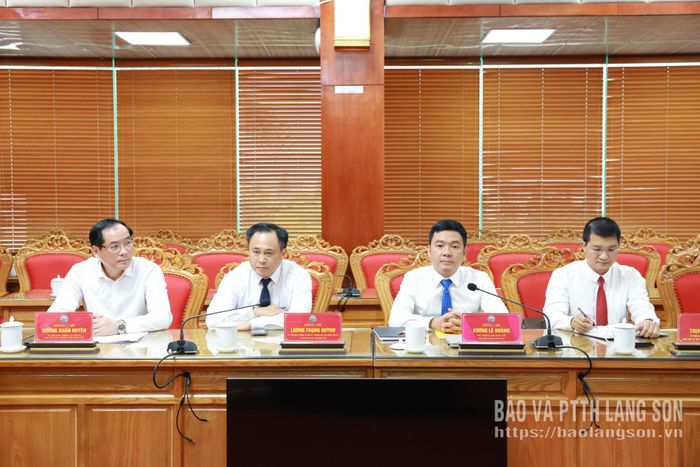 Các đại biểu dự lễ ký kết
