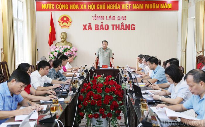 Quang cảnh buổi làm việc.
