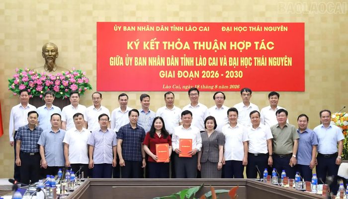UBND tỉnh Lào Cai và Đại học Thái Nguyên ký kết thỏa thuận hợp tác.
