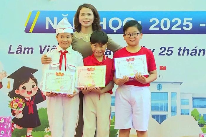 Trường TH Nguyễn Trãi tuyên dương nhóm học sinh đoạt giải Thiết kế sáng tạo tại Cuộc thi Robocon ORC toàn quốc 2026
