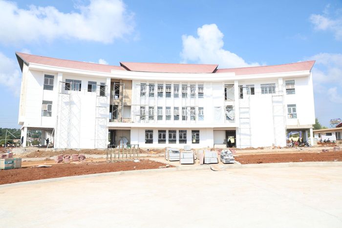 Trường Phổ thông nội trú liên cấp Tiểu học và THCS Thuận An đã hoàn thành khoảng 85% khối lượng