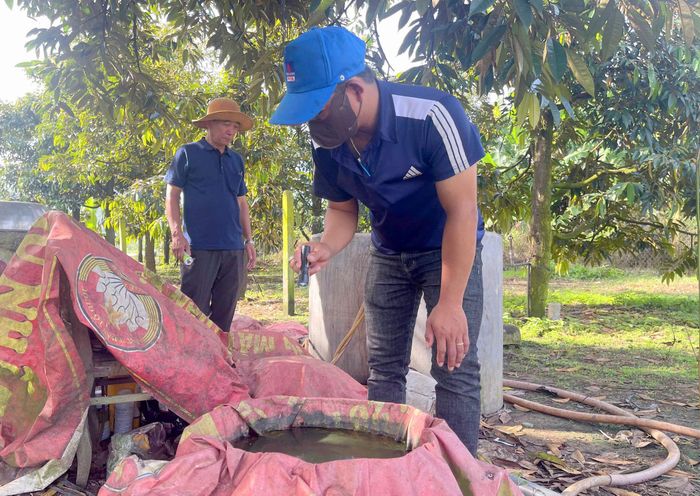 Giám sát sốt xuất huyết tại xã Đạ Huoai