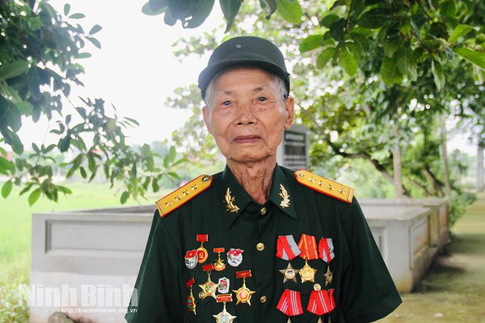 Cựu chiến binh Nguyễn Nhiều và ký ức vẹn nguyên về mùa Thu lịch sử năm 1945.