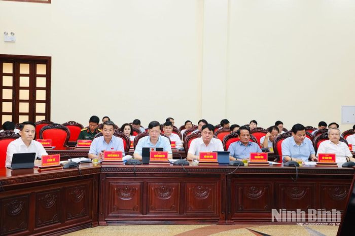 Các đại biểu dự hội nghị.