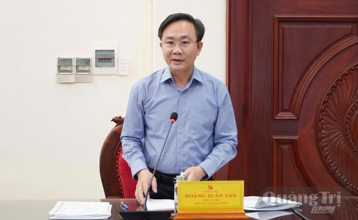 Đồng chí Hoàng Xuân Tân, Phó Chủ tịch UBND tỉnh phát biểu tại buổi làm việc - Ảnh: Q.V