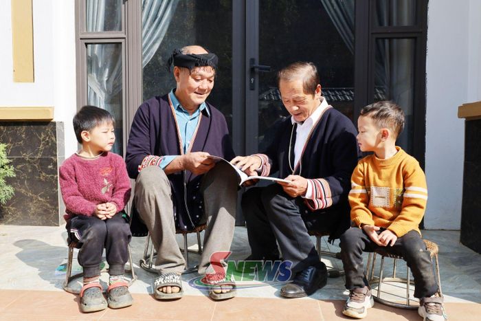 Gia đình ông Lý Trọng Sinh, Tổ dân phố Piềng Sàng, phường Vân Sơn luôn duy trì truyền thống hiếu học.