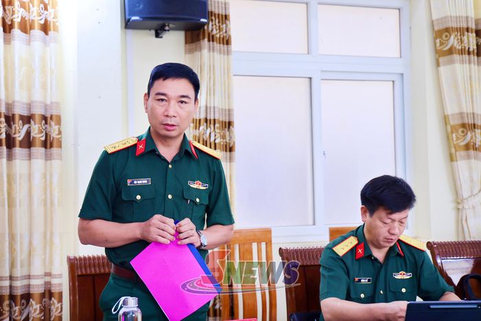 Chính ủy Bộ CHQS tỉnh báo cáo kết quả triển khai "Chiến dịch 500 ngày đêm" tại tỉnh Sơn La
