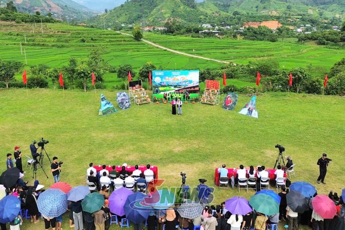 Game show "Về bản em" trở lại Huổi Một sau 10 năm