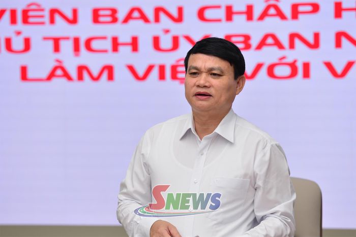 Đồng chí Phó Chủ tịch UBND tỉnh phát biểu tại cuộc làm việc. 
