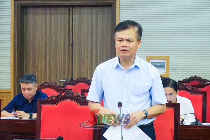 Lãnh đạo Sở Nông nghiệp và Môi trường phát biểu tại cuộc họp.