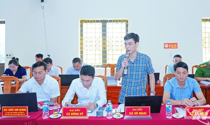 Đại diện địa phương phát biểu tại buổi làm việc.