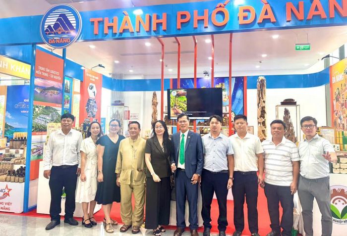  Đoàn công tác của Trung tâm Khuyến công và XTTM TP Đà Nẵng 