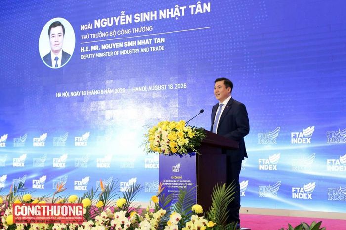 Thứ trưởng Bộ Công Thương Nguyễn Sinh Nhật Tân phát biểu khai mạc Lễ công bố
