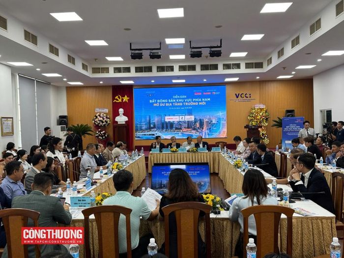 Ngày 18/8/2026, Liên đoàn Thương mại và Công nghiệp Việt Nam (VCCI), Tạp chí Diễn đàn Doanh nghiệp tổ chức Diễn đàn “Bất động sản khu vực phía Nam 2026: Mở dư địa tăng trưởng mới” tại TP. Hồ Chí Minh.