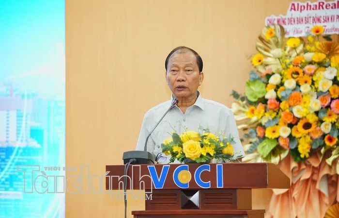 Ông Hoàng Quang Phòng - Phó Chủ tịch Liên đoàn Thương mại và Công nghiệp Việt Nam (VCCI) phát biểu tại sự kiện. Ảnh: Việt Dũng.