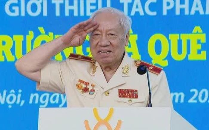 Anh hùng Lực lượng vũ trang nhân dân Thiếu tướng Phan Văn Lai↵