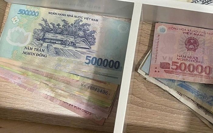Tang vật liên quan vụ án