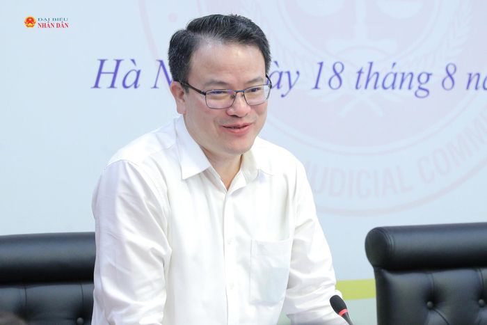 Thứ trưởng Bộ Tài chính Trần Quốc Phương phát biểu