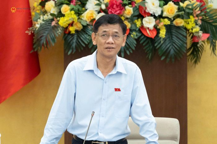 Chủ tịch Hội đồng Dân tộc Lâm Văn Mẫn phát biểu