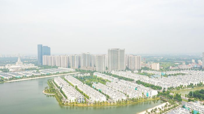 Sự bứt phá về hạ tầng giao thông đang tạo đòn bẩy quan trọng cho tăng trưởng kinh tế - xã hội khu vực phía Đông Hà Nội, mở ra làn sóng dịch chuyển dân cư và hình thành một tâm điểm sống mới. Ảnh: PV