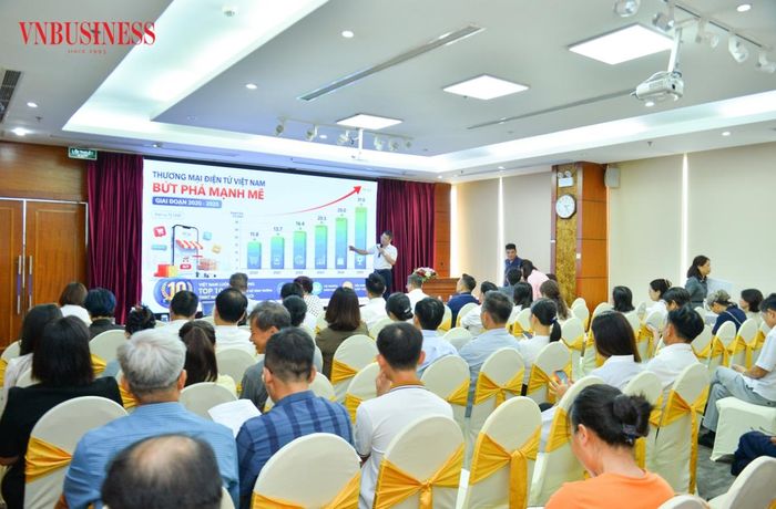 Toàn cảnh Hội nghị.