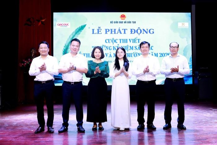 Các đại biểu dự lễ phát động Cuộc thi.